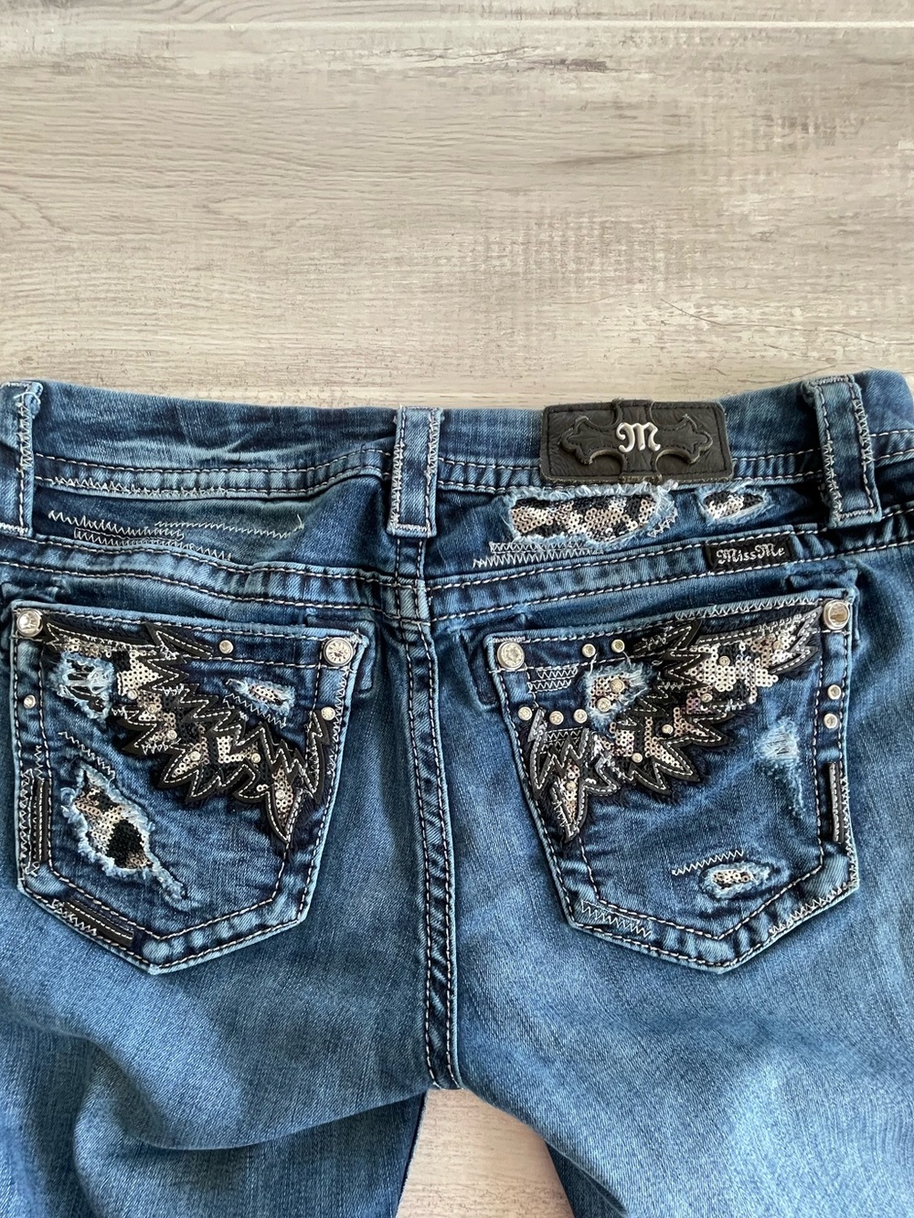 Miss Me women's size 30 boot cut bling sequin pockets Y2K rocker rodeo festival